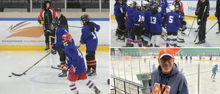Invasion av hockeyälskare – tjejer från hela världen