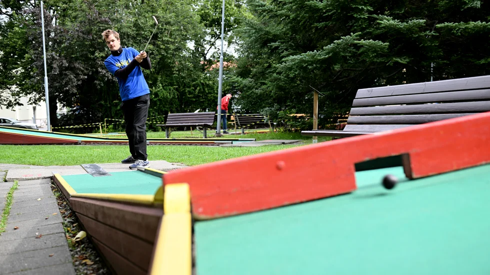 Under onsdagen reser Mille Dybro och det svenska juniorlandslaget till den italienska kommunen Vergiate för att spela junior-EM i bangolf.