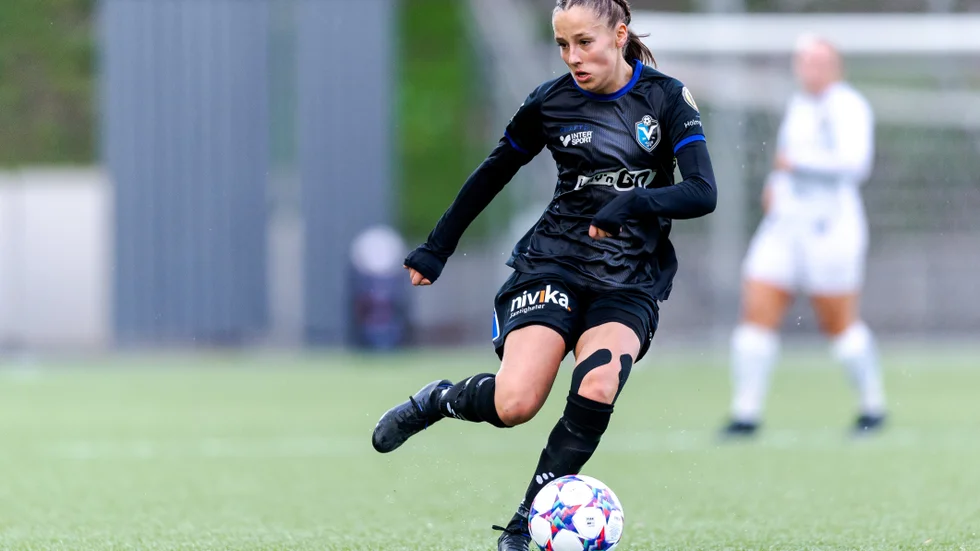 Tekla Höckert är det senaste i raden av nyförvärv till Uppsala fotboll till kommande säsong.