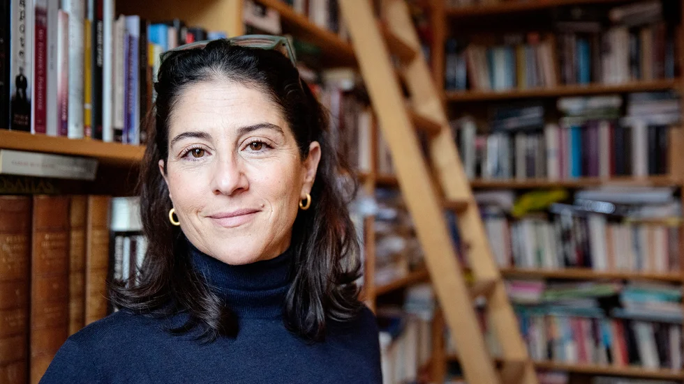 Dilsa Demirbag-Sten och Berättarministeriet får Grafiska Företagens och Medieföretagens branschpris på 100|000 kr. Pressbild.