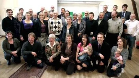 MÖTE. Av de 48 personer som fanns på centerns lista hade 35 tagit sig till årsstämman.