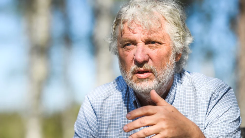 Staten måste ta upp händerna ur fickorna och ta en större roll i utvecklingen som sker i norra Sverige. Det anser MP:s förre språkrör Peter Eriksson.