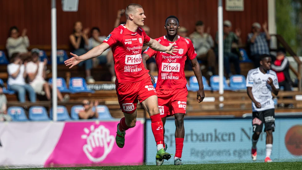 William Videhult fick till en riktig drömträff till 2–0 mot Motala. 
