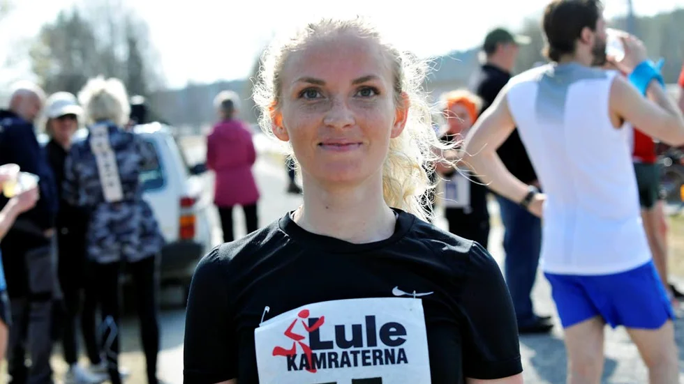 Elisabeth Clausén, Tväråselets AIF, vann Morjärvsterrängen i överlägsen stil.