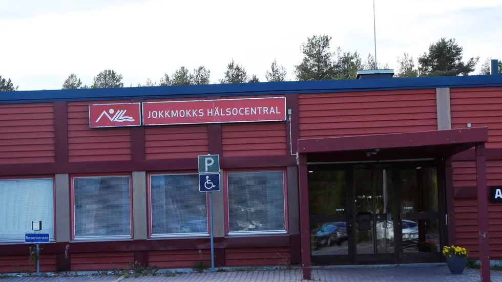 ”Sammantaget medför satsningarna vi gör att Jokkmokks hälsocentral höjer kompetensen, ökar sin attraktionskraft som tjänstgöringsort och kan utveckla en säker och modern hälso- och sjukvård för en patientsäker framtid i glesbygd”, skriver Linda Frohm, Henrik Wikström och Birigit Meier-Thunborg, samtliga regionpolitiker för Moderaterna.