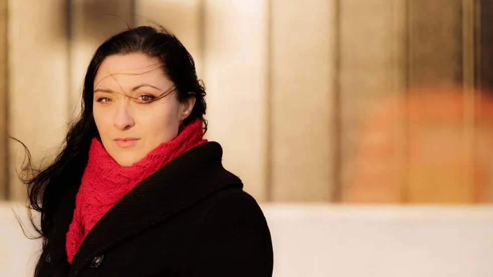 "Väderfenomen" är Anna Focks tredje roman. Senast gav hon ut romanen "Cirkus smuts" (2016).