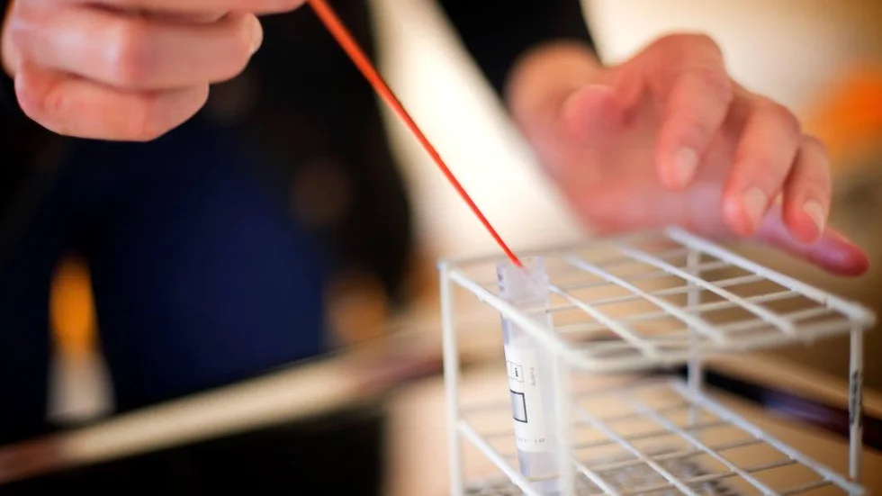 Forskare försöker ta fram ett vaccin mot klamydia.