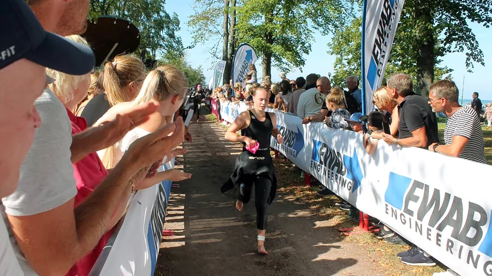 Vadstena triathlon ändrar om  banan till årets SM-tävling 26:e augusti. Bland annat kommer deltagarna nu springa runt parken istället för som tidigare rakt igenom densamma. 