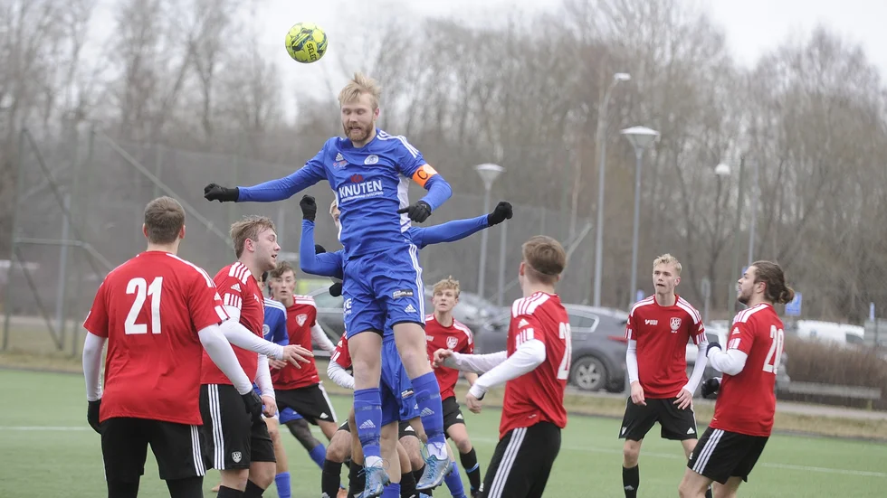 Marcus Björklund nickade in segern till Hargs BK.