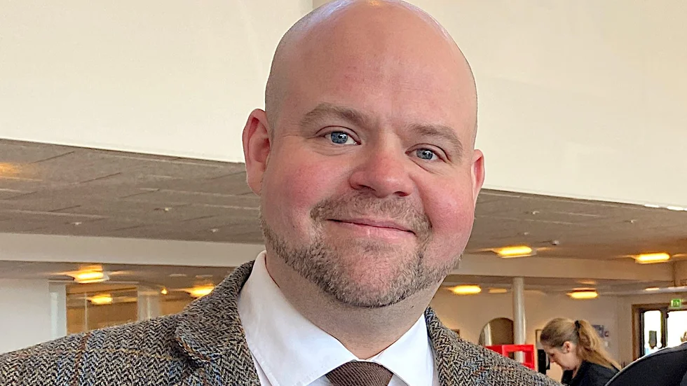 Peter Kullgren, landsbygds- och infrastrukturminister, ska diskutera skog i Skellefteå.