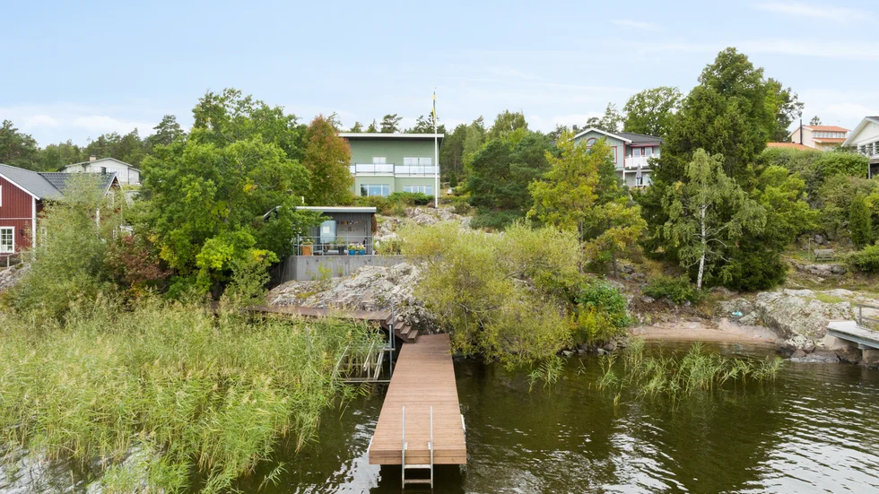 Det har under maj månad sålts fem hus för över fem miljoner kronor.