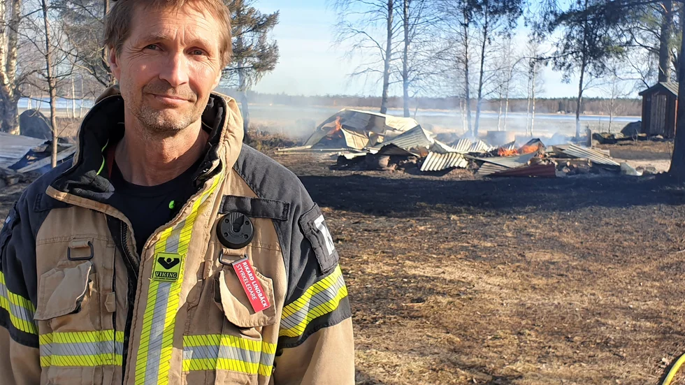 Rickard Lindbäck ledde räddningstjänstens arbete på brandplatsen som styrkeledare. 