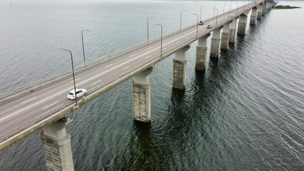 Insändarskribenten frågar sig varför det ska kosta mer att åka till Gotland än att köra över Ölandsbron.