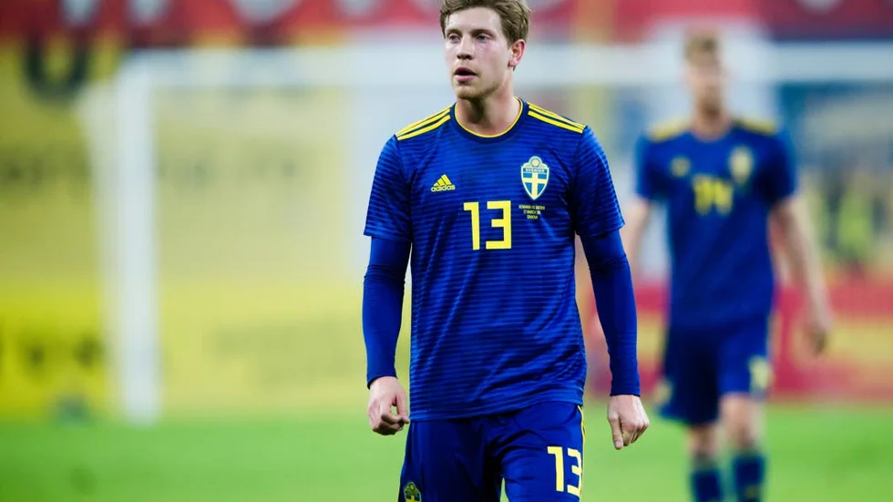 Alexander Fransson slåss i botten av ligan i Schweiz. Resten av säsongen med en ny huvudtränare.