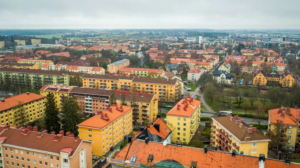 För många stärcker sig Luthagen ända fram till Skolgatan, men enligt kommunens statistiska gränser går faktiskt kanten längs Luthagsesplanaden.