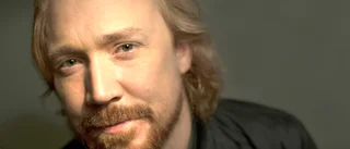 Filmen om Lars Winnerbäck bygger på myten enligt Norrans recensent