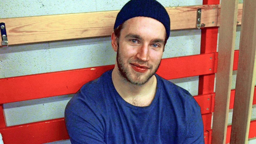 Karriären slut. Här är en bild från 2013, när Tomas spelade i Tingsryd. Nu är karriären över och Tomas Larsson flyttar till Moröbacke och ska börja söka jobb. Foto: Arkiv: Adam Savonen.