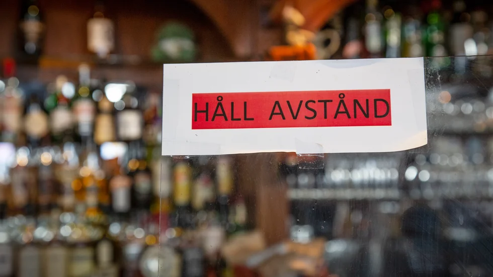 Nu ställs krav på avstånd på krogen igen. Från 23 december införs nya smittskyddsåtgärder. Arkivbild.