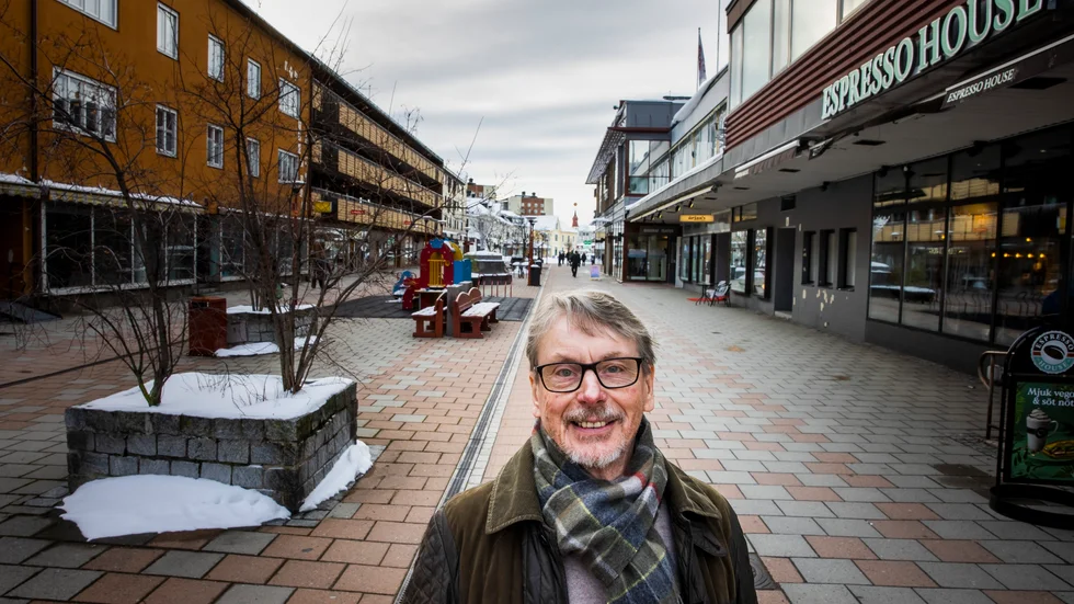 Bosse Strömbäck (V), anser att beslutet att återremittera frågan om ishallens framtid var ett demokratiskt och korrekt beslut.