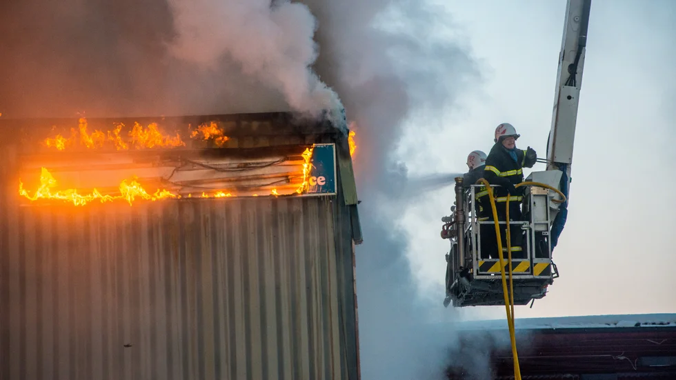 Brand i industribyggnad i Jokkmokk.