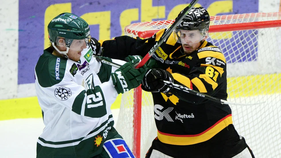 JAGAR AIK. Färjestad vill ha sjätteplatsen. Foto: Robert Granström/TT.