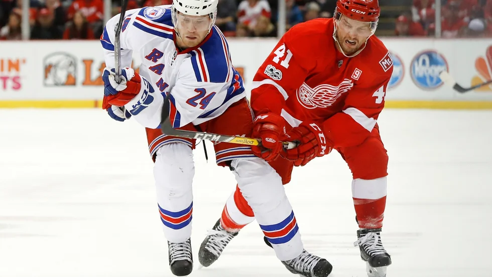 New York Rangers Oscar Lindberg är klar för VM-spel. Foto: Paul Sancya