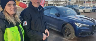 Här köar Vimmerbyborna – i cirka tre timmar • "Har inte hänt sedan jag skaffade bil 1958"