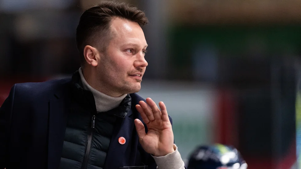 VIK-tränaren Martin Gudmundsson är nöjd med att laget har hunnit träna fyra gånger på en vecka.