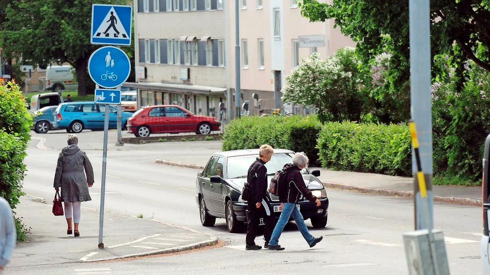 Planera så att fler känner sig trygga i trafiken, menar skribenten. Foto: Pär Lindström
