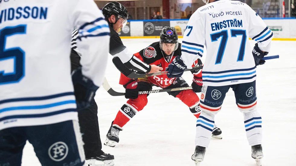 Piteå Hockey spelar borta mot Örnsköldsvik. (Arkivbild)