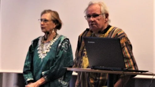 Ove och Maja-Lena Henriksson berättade om sina år i Moçambique .