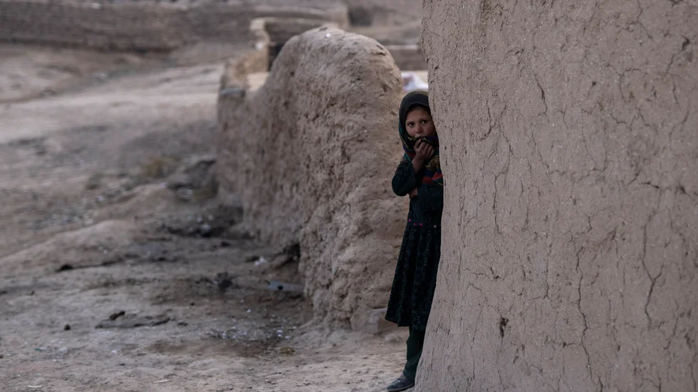 Afghansk flicka i en by nära Herat i Afghanistan. Arkivbild.