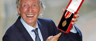 Tommy Steele adlad av prinsessan Anne