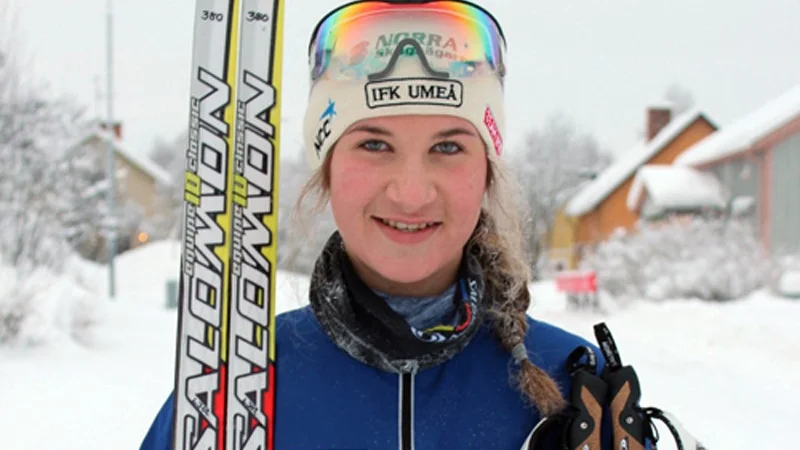 Mimmi Björn, Arvidsjaur men tävlande för IFK Umeå, är en av tre tjejer i den svenska längdskidtruppen till ungdoms-OS i Brasov i Rumänien. Foto: KARIN ANDERSSON