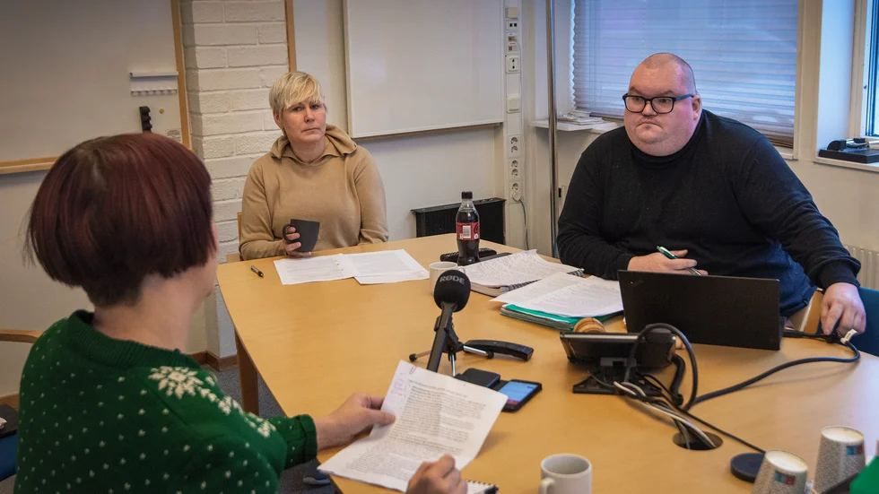 Annette Viksten Åhl, socialchef och Johannes Sundelin, nämndsordförande (S), hävdar båda två att det alltid är individens behov som styr. 