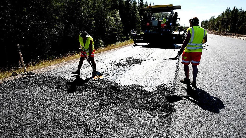 Enligt Trafikverkets bedömning ska arbetet vara klart den 21 juni.