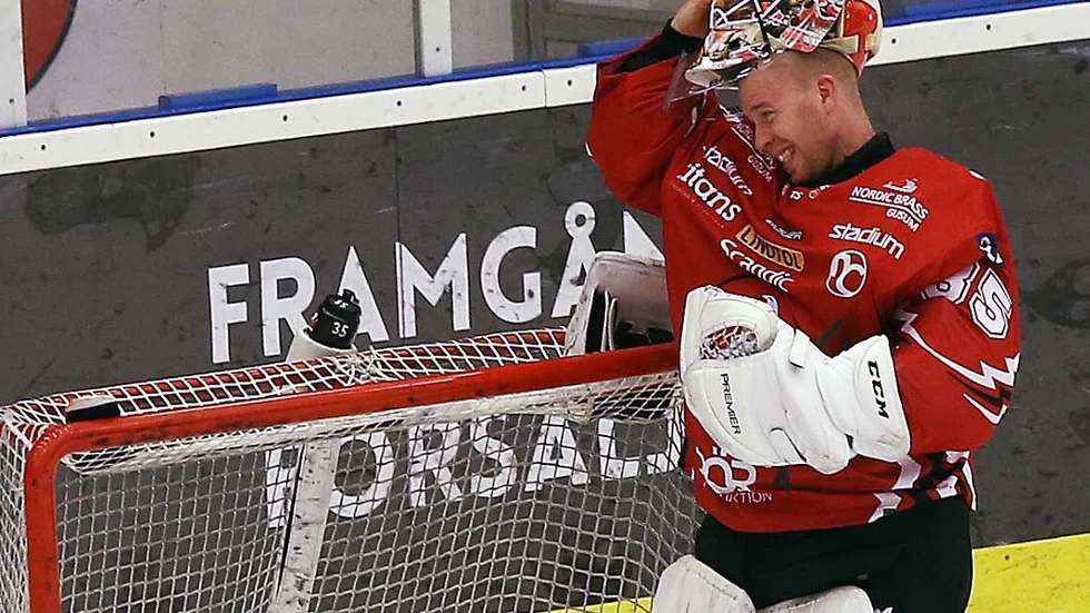 Svettig afton. Pontus Sjögren briljerade i Vita Hästens mål. Inte minst i spelupfattningen.