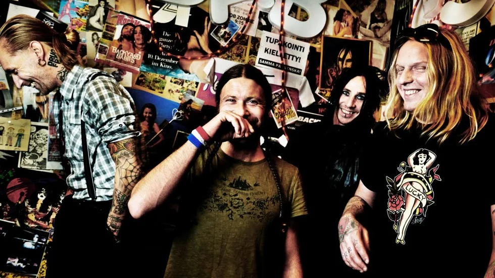 Backyard Babies.