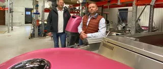 Efter succén med de rosa hyrbåtarna – nu storsatsar Johannes och Robert: "Tror vi kommer ha omkring 50 totalt"