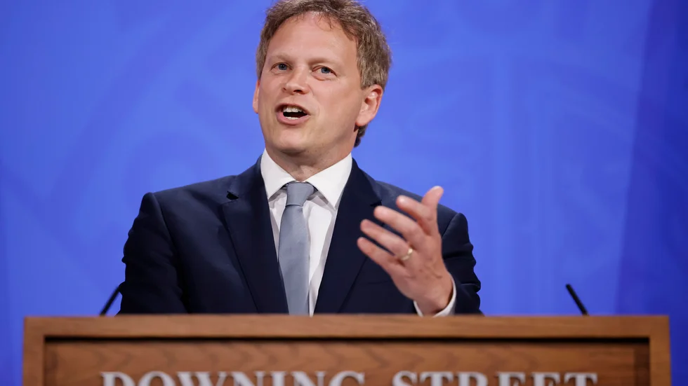Storbritanniens transportminister Grant Shapps säger att testning av vaccinerade resenärer har spelat ut sin roll. Arkivbild.