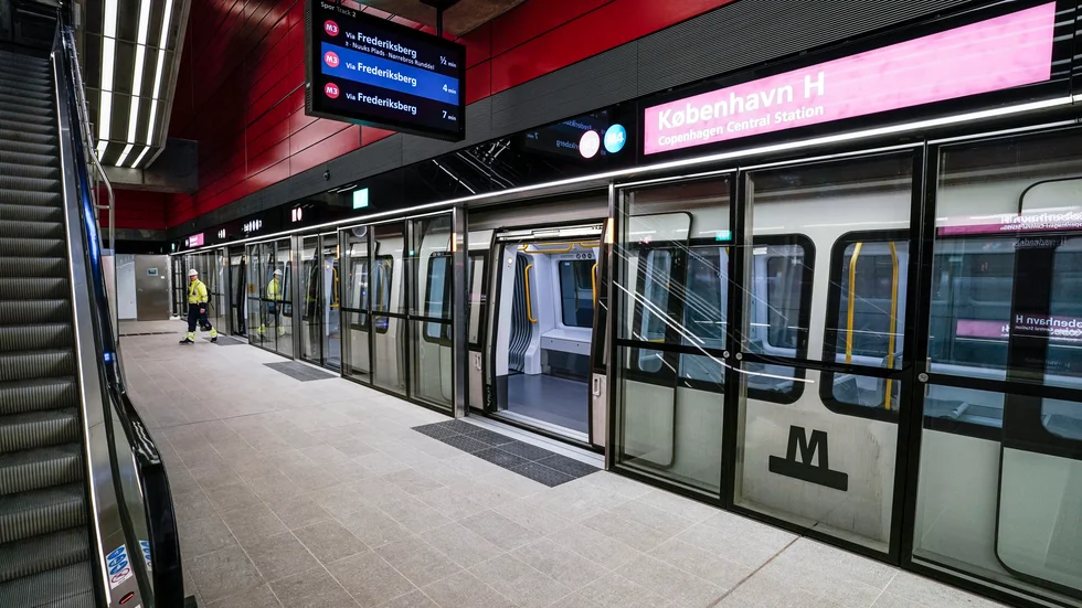 Det är ett grundfel att Uppsala inte tagit med automatbana som alternativ till spårvagn och BRT, skriver Ragnar Brugård och Mats Åkerblom. Bilden från den förarlösa tunnelbanan i Köpenhamn.