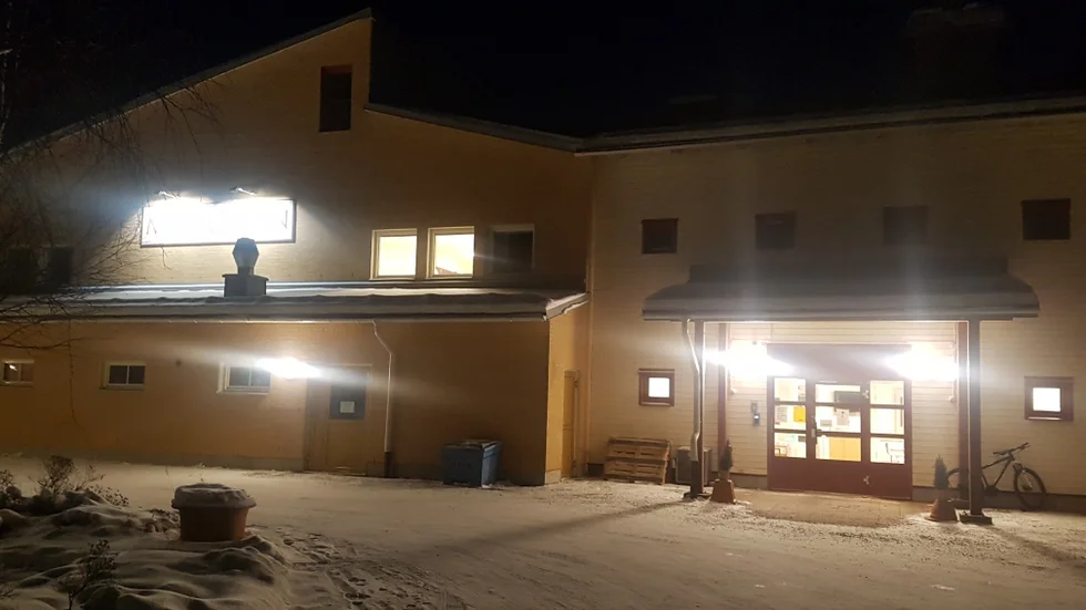 Två äldre fick tillbringa julaftonsnatten i dagrummet här på korttidsboendet vid Midskogens vård- och omsorgsboende i Luleå.