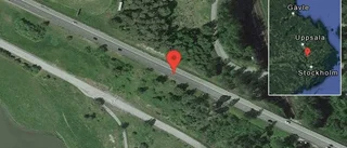 Singelolycka på väg 263 - helt stopp i ett körfält
