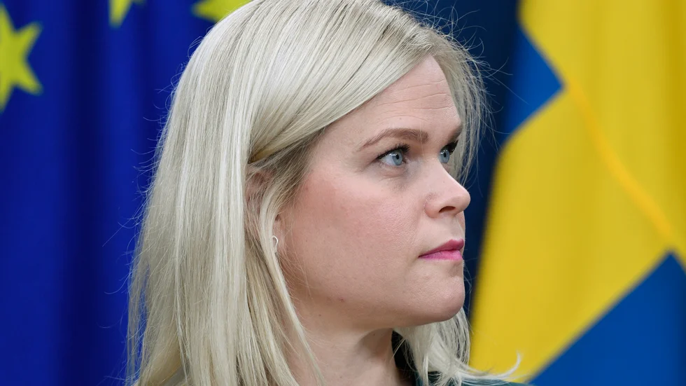 Jämställdhets- och arbetslivsminister Paulina Brandberg (L) presenterade nyligen en viktig pusselbit i arbetet med att skydda våldsutsatta kvinnor.