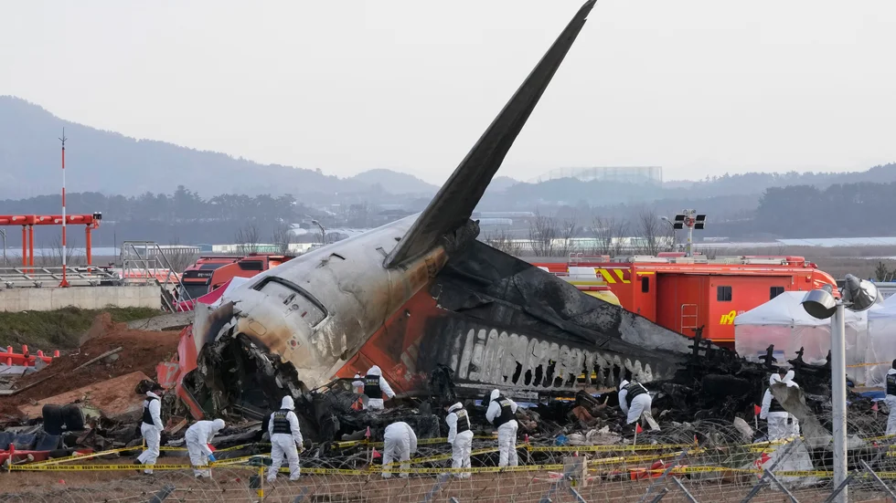 Bara två av de 181 personerna ombord överlevde flygkraschen i Muan i Sydkorea i söndags.