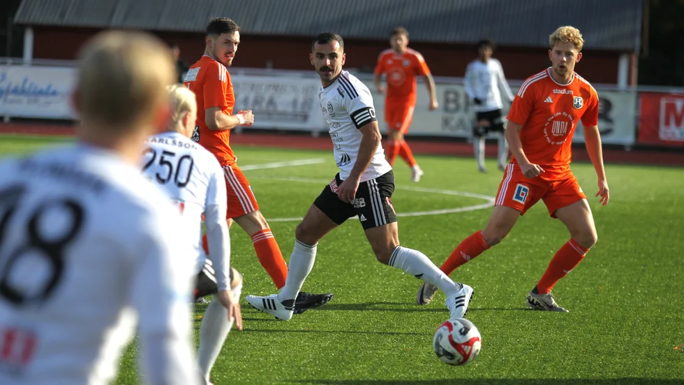 Motala AIF:s mittfältare Liridon Silka spelade sin sista hemmamatch på Idrottsparken, mot Herrestad. Krönikören Jens Bollius minns hans karriär där "Liri" kom tillbaka, men blev inte någon föredetting.