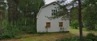 Huset på Tvärvägen 6 i Risögrund har fått ny ägare