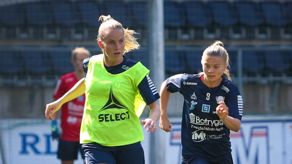 Emma Aldén till vänster.