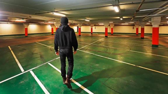 "Isak", 31: Jag driver Eskilstunas svartklubb