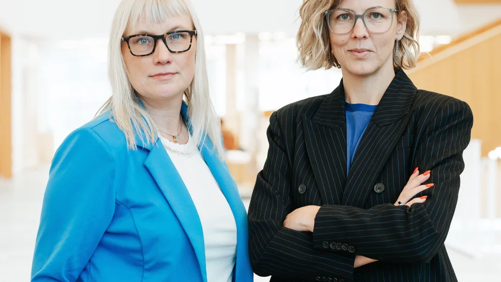Oacceptabelt att äldre inte tas på allvar av det offentliga, skriver Malin Sjöberg Högrell och Jennie Claesson (Liberalerna).